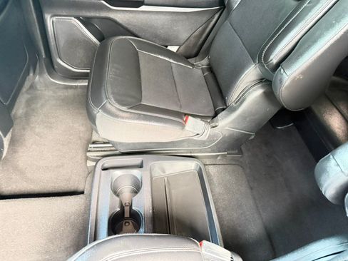 Used 2020 Ford Explorer Limited RWD image 17