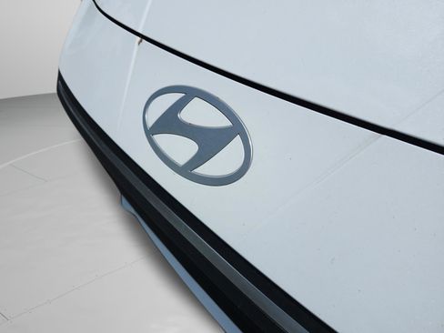 Certified 2025 Hyundai Elantra Sport FWD image 28