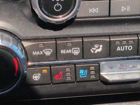 Used 2024 Ford F250 Limited image 22