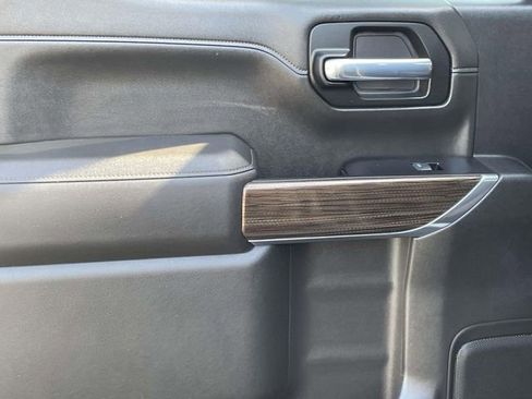 Used 2022 Chevrolet Silverado 1500 RST w/ Convenience Package II image 10