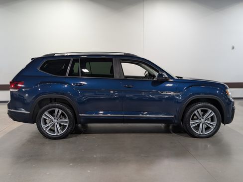 Used 2019 Volkswagen Atlas SE w/ Towing Package AWD/4WD image 2
