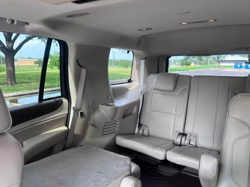 Used 2019 GMC Yukon Denali w/ Denali Ultimate Package RWD image 18