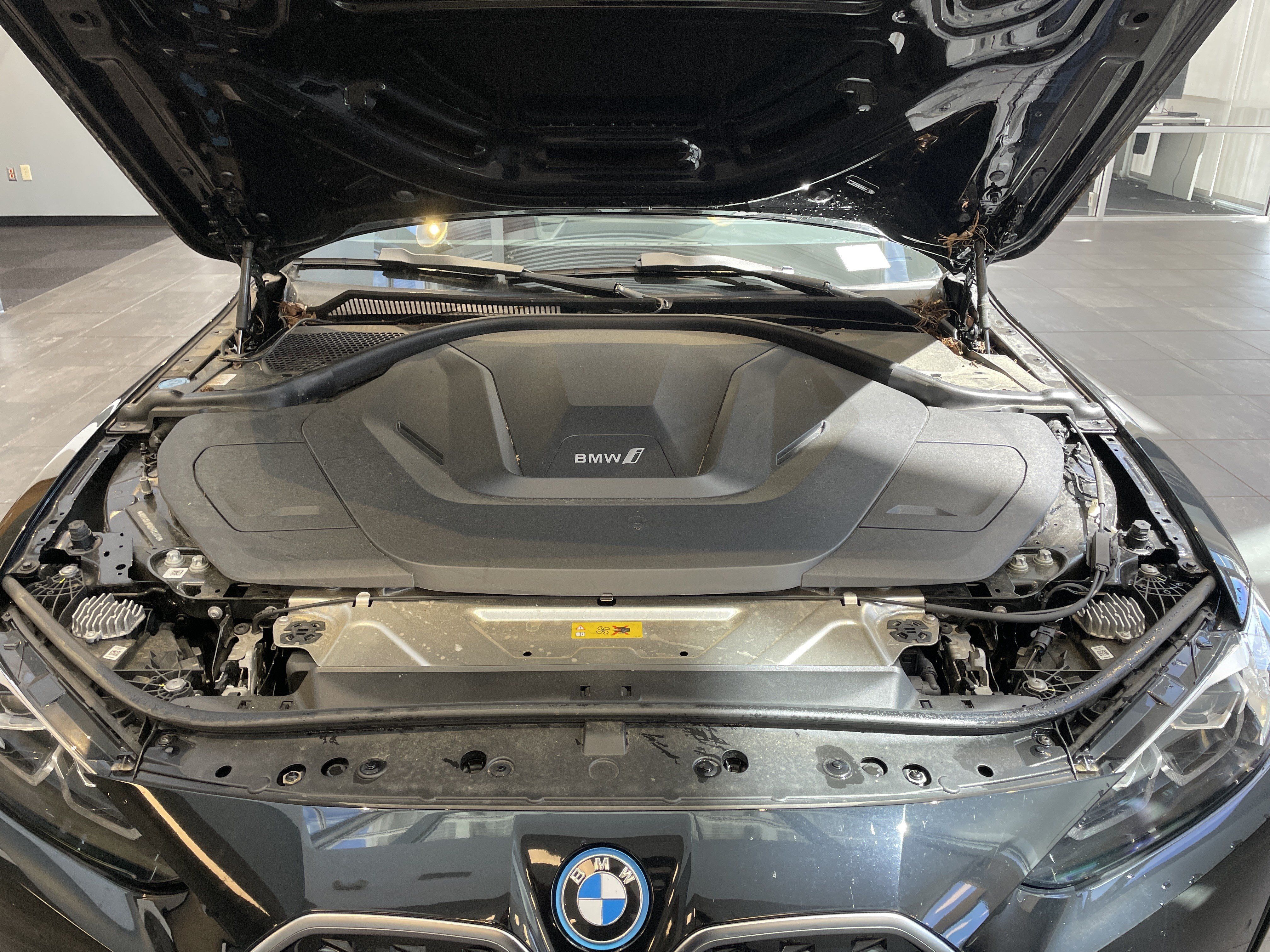 Used 2023 BMW i4 eDrive35 w/ Premium Package RWD image 42