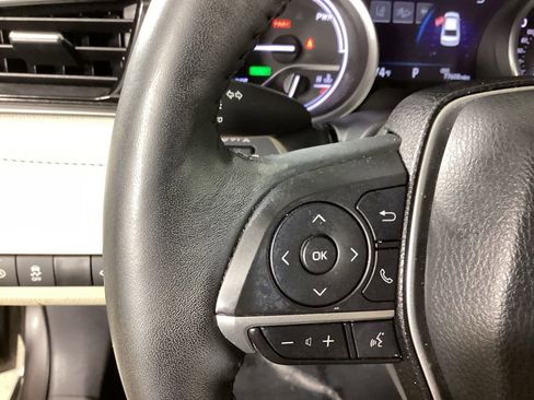 Used 2023 Toyota Camry XLE w/ Navigation Package FWD image 20