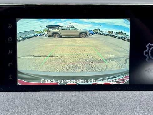 New 2025 Nissan Kicks SV w/ Charging Package image 30