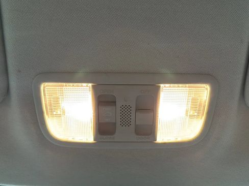 Used 2017 Honda HR-V EX image 25