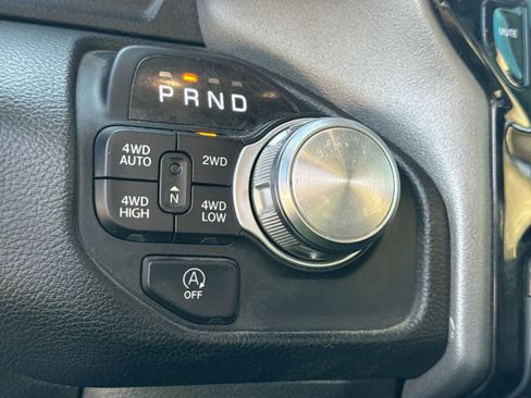 Used 2025 RAM 1500 Laramie AWD/4WD image 38