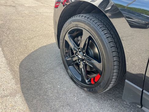 Used 2019 Chevrolet Equinox LT AWD/4WD image 32