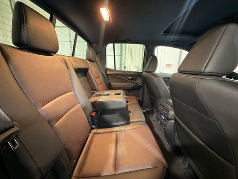 Used 2025 Honda Ridgeline Black Edition image 33