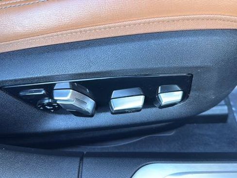Used 2021 BMW 750i xDrive w/ Luxury Rear Seating Package AWD/4WD image 25