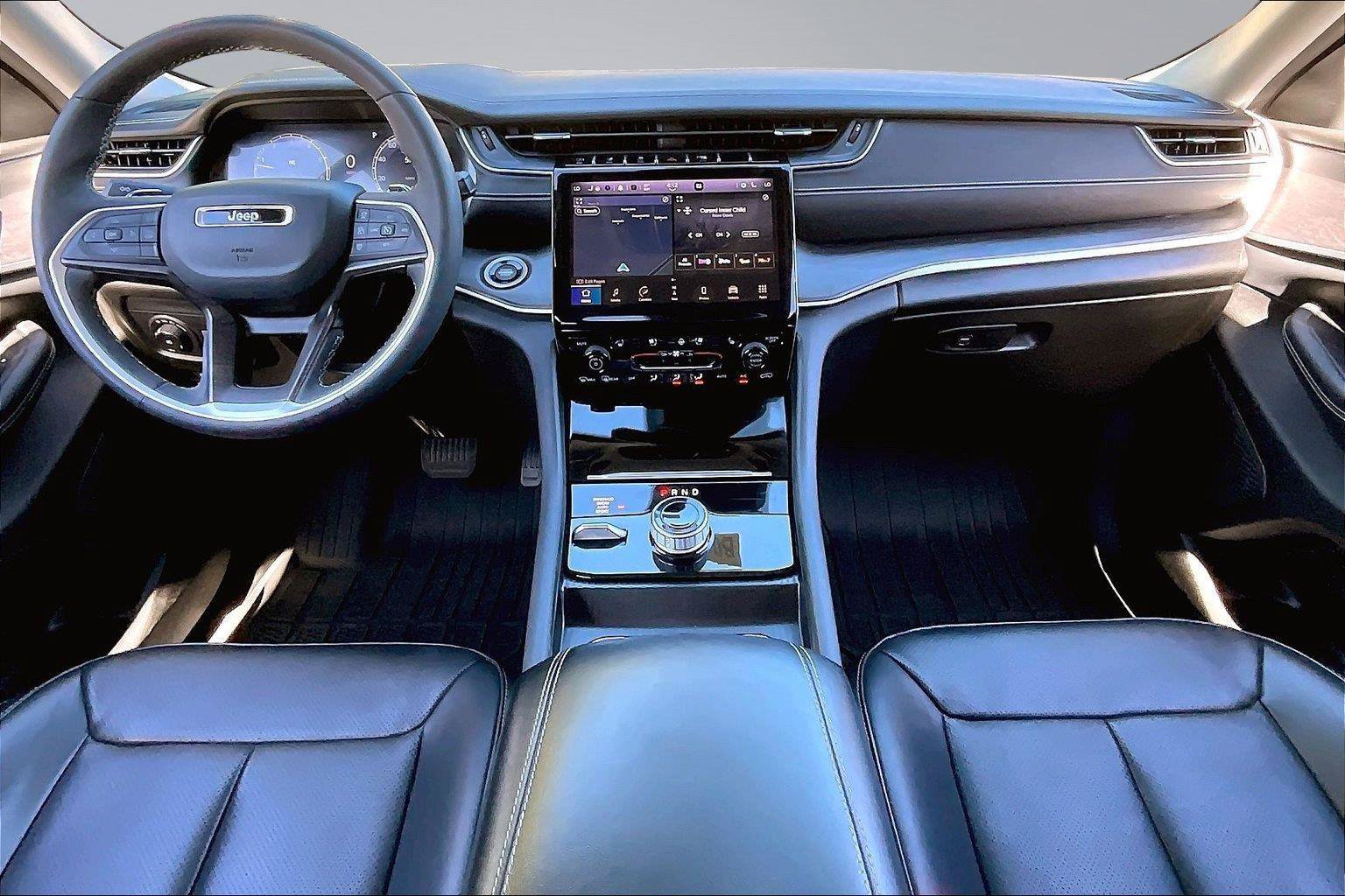 Used 2023 Jeep Grand Cherokee L Limited w/ Luxury Tech Group II AWD/4WD image 16