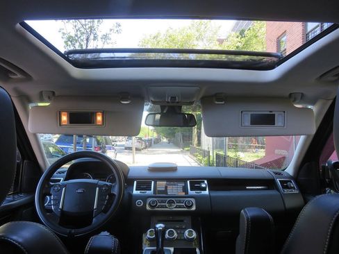 Used 2011 Land Rover Range Rover Sport HSE LUX AWD/4WD image 13