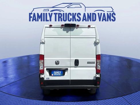 Used 2023 RAM ProMaster 2500 FWD image 4
