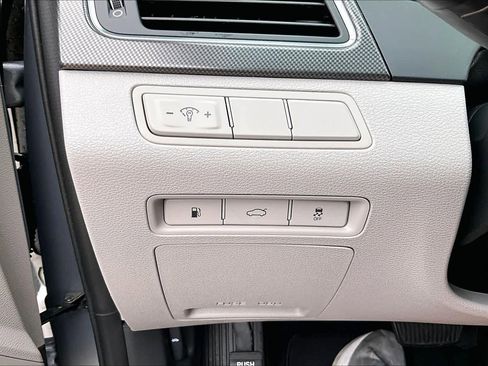 Used 2017 Hyundai Sonata Sport w/ Value Edition Package 02 image 32