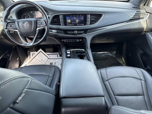 Used 2024 Buick Enclave Premium image 23