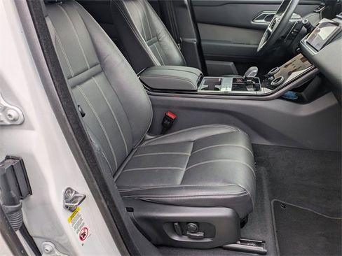 Used 2023 Land Rover Range Rover Velar R-Dynamic S image 18