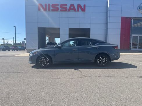 New 2025 Nissan Sentra SV FWD image 4