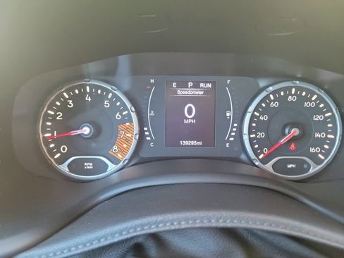 Used 2020 Jeep Renegade Sport w/ Sport Appearance Group FWD image 26
