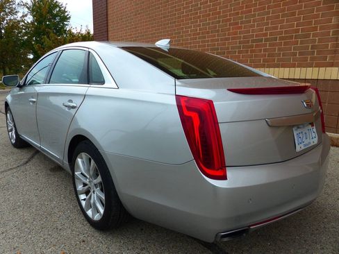 Used 2017 Cadillac XTS Luxury FWD image 7