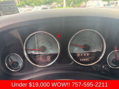 Used 2014 Jeep Wrangler Unlimited Sahara AWD/4WD image 9
