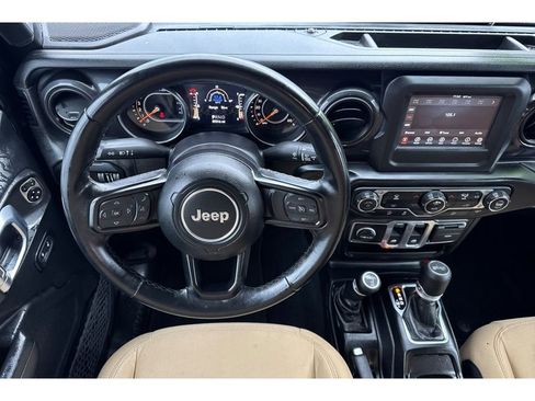 Used 2020 Jeep Wrangler Sport image 14