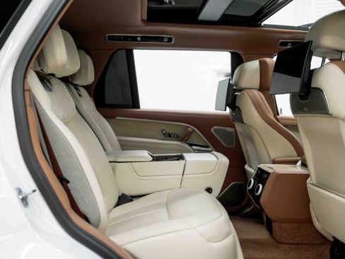 Used 2024 Land Rover Range Rover SV image 52