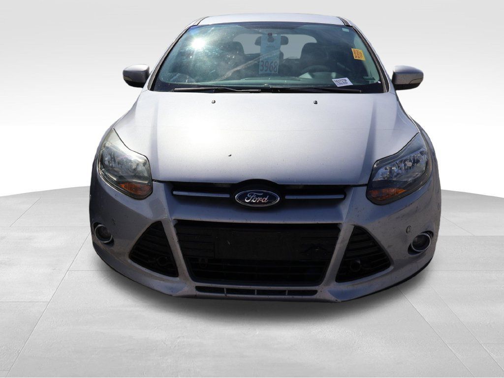 Used 2014 Ford Focus Titanium FWD image 6
