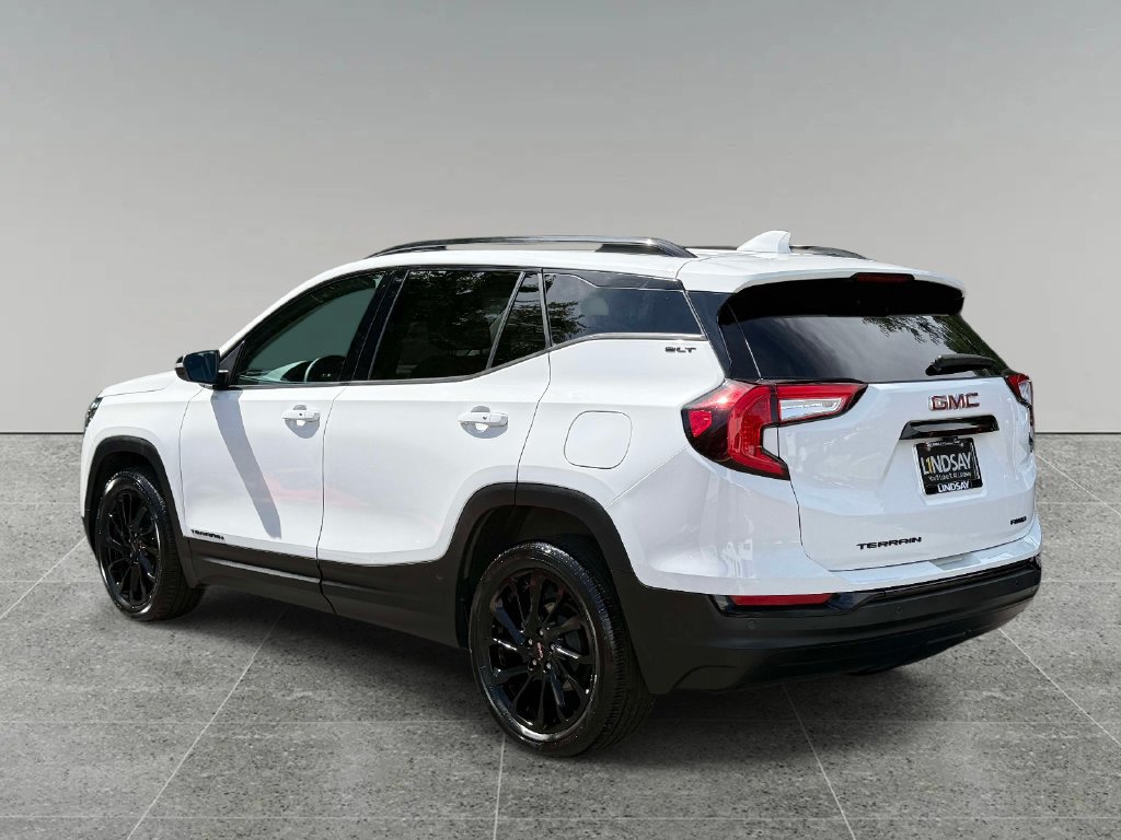 Used 2024 GMC Terrain SLT w/ Elevation Edition AWD/4WD image 12