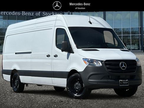 New 2026 Mercedes-Benz Sprinter 2500 image 1