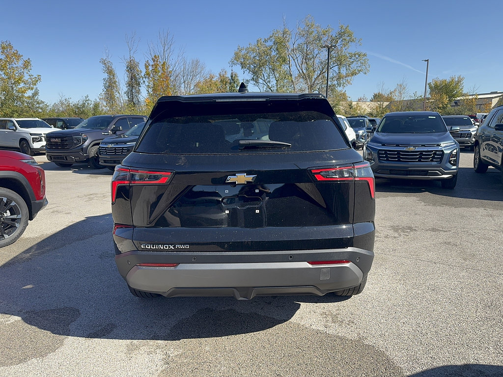 New 2027 Chevrolet Equinox LT w/ Convenience Package II AWD/4WD image 4