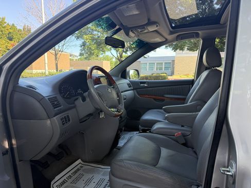 Used 2008 Toyota Sienna XLE AWD/4WD image 14
