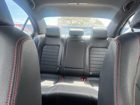 Used 2017 Volkswagen Jetta GLI FWD image 21