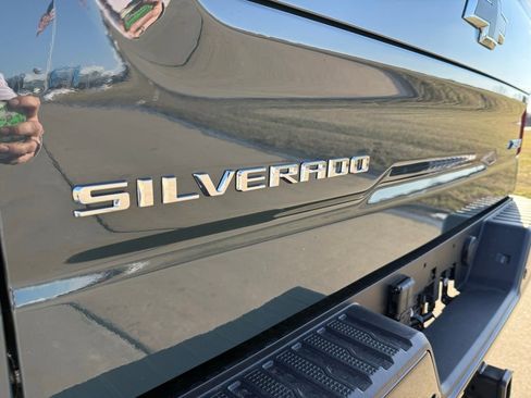 New 2026 Chevrolet Silverado 1500 ZR2 image 52