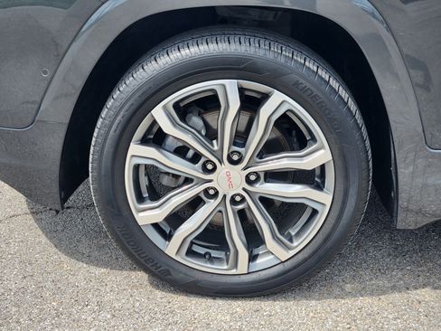 Used 2020 GMC Terrain Denali w/ Denali Premium Package AWD/4WD image 10