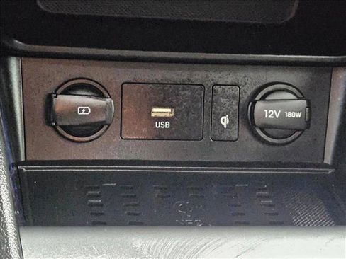Used 2023 Hyundai Kona Limited w/ Cargo Package FWD image 23