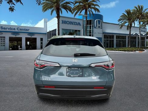 Used 2023 Honda HR-V LX image 7