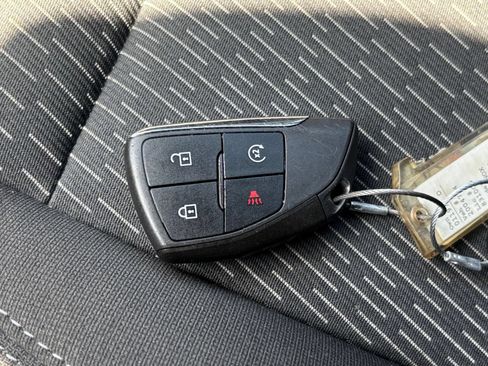 Used 2025 Chevrolet Equinox LT FWD image 20