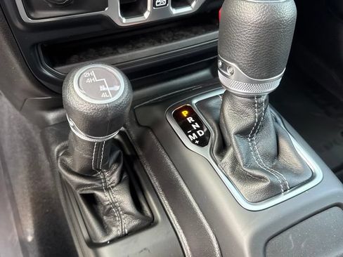 New 2026 Jeep Gladiator Sport AWD/4WD image 12