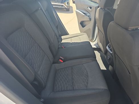 Used 2019 Chevrolet Equinox LT image 18