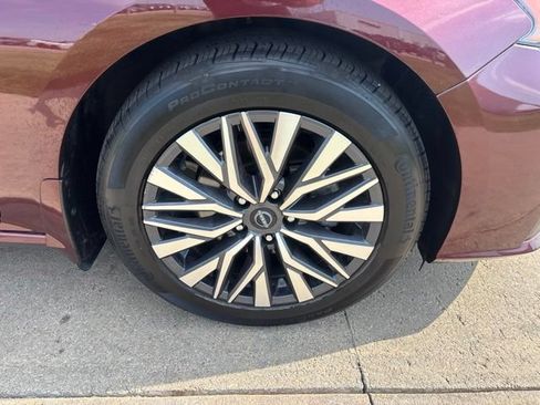 Used 2023 Nissan Altima 2.5 SV w/ SV Premium Package FWD image 24