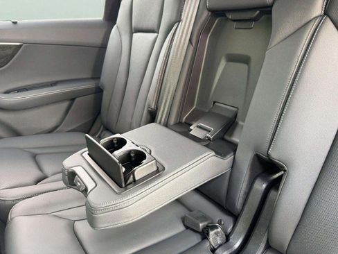 Certified 2025 Audi Q7 3.0T Premium Plus w/ Premium Plus Package AWD/4WD image 25