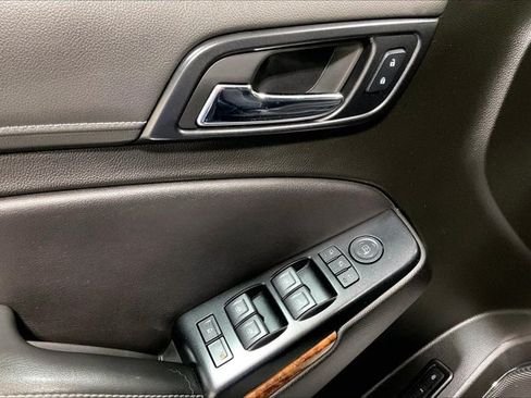 Used 2020 Chevrolet Tahoe Premier AWD/4WD image 40