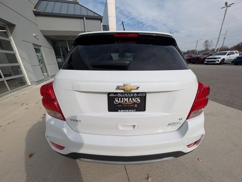 Used 2017 Chevrolet Trax LT w/ LT Convenience Package image 10