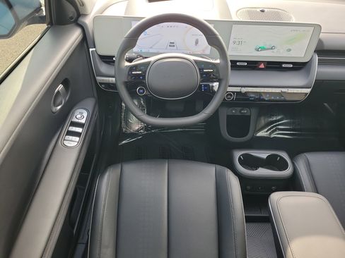 Certified 2023 Hyundai Ioniq 5 Limited w/ Cargo Package image 16