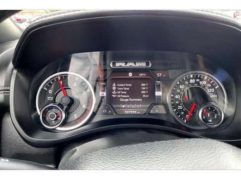 Used 2022 RAM 3500 Laramie AWD/4WD image 22