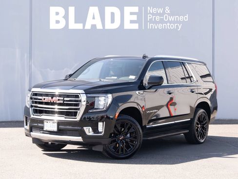 Used 2023 GMC Yukon SLT AWD/4WD image 1