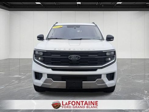 Certified 2025 Ford Expedition Max Platinum image 3