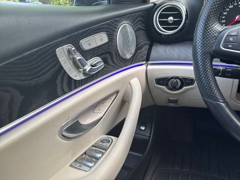 Used 2017 Mercedes-Benz E 300 4MATIC image 11