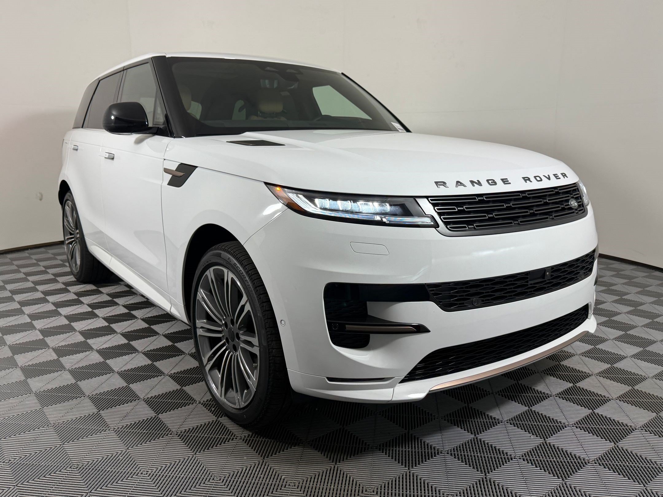 New 2026 Land Rover Range Rover Sport Dynamic SE AWD/4WD image 7