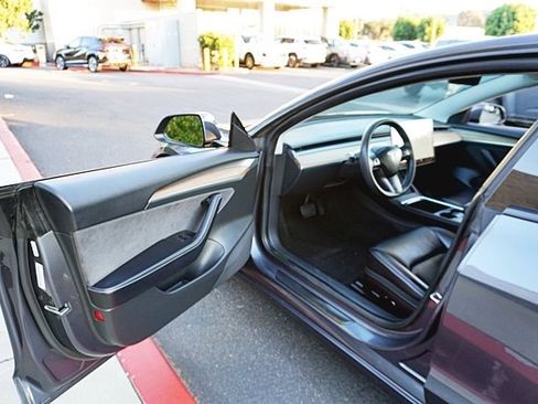 Used 2022 Tesla Model 3 Long Range image 41